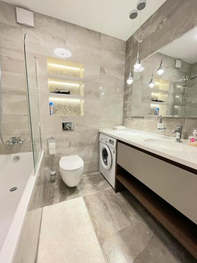 1 Room 60M2 Center Of Obolon Near River Side. 11 Floor Kiev Eksteriør billede